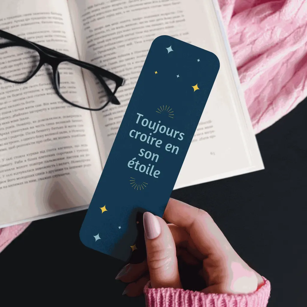 10004_bookmark_mockup_01.webp